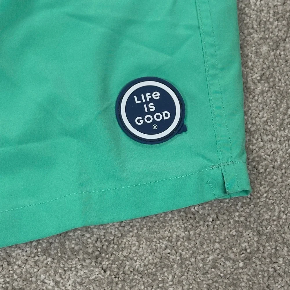 Life is Good Mens Medium Swim Trunks Mint Green Mesh Lined Board Shorts Beach